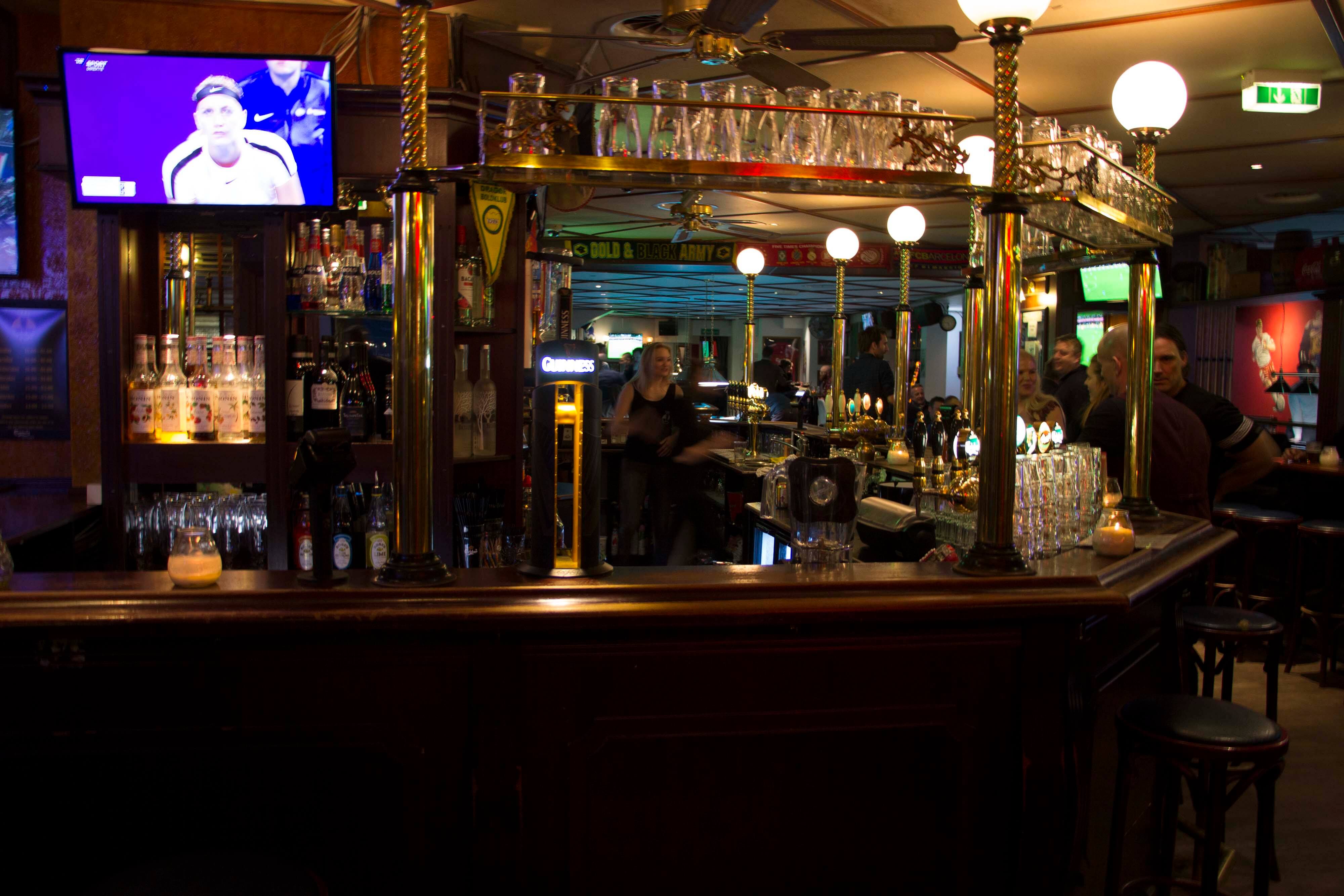 POOL PUB & SPORT PUB & SPORT